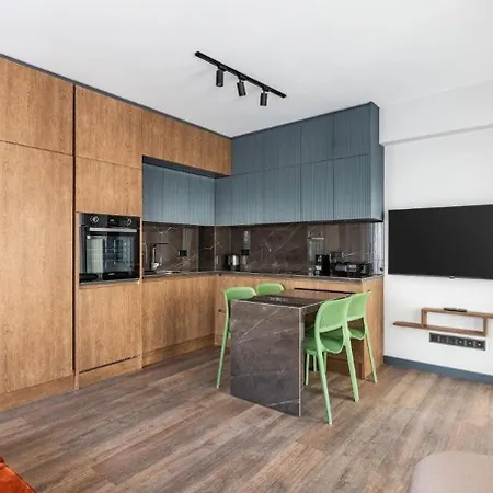 Apartment Charming Bright New 2bd1bath Wparking!#339 *