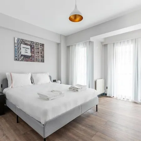 Charming Bright New 2bd1bath Wparking!#339 דירה